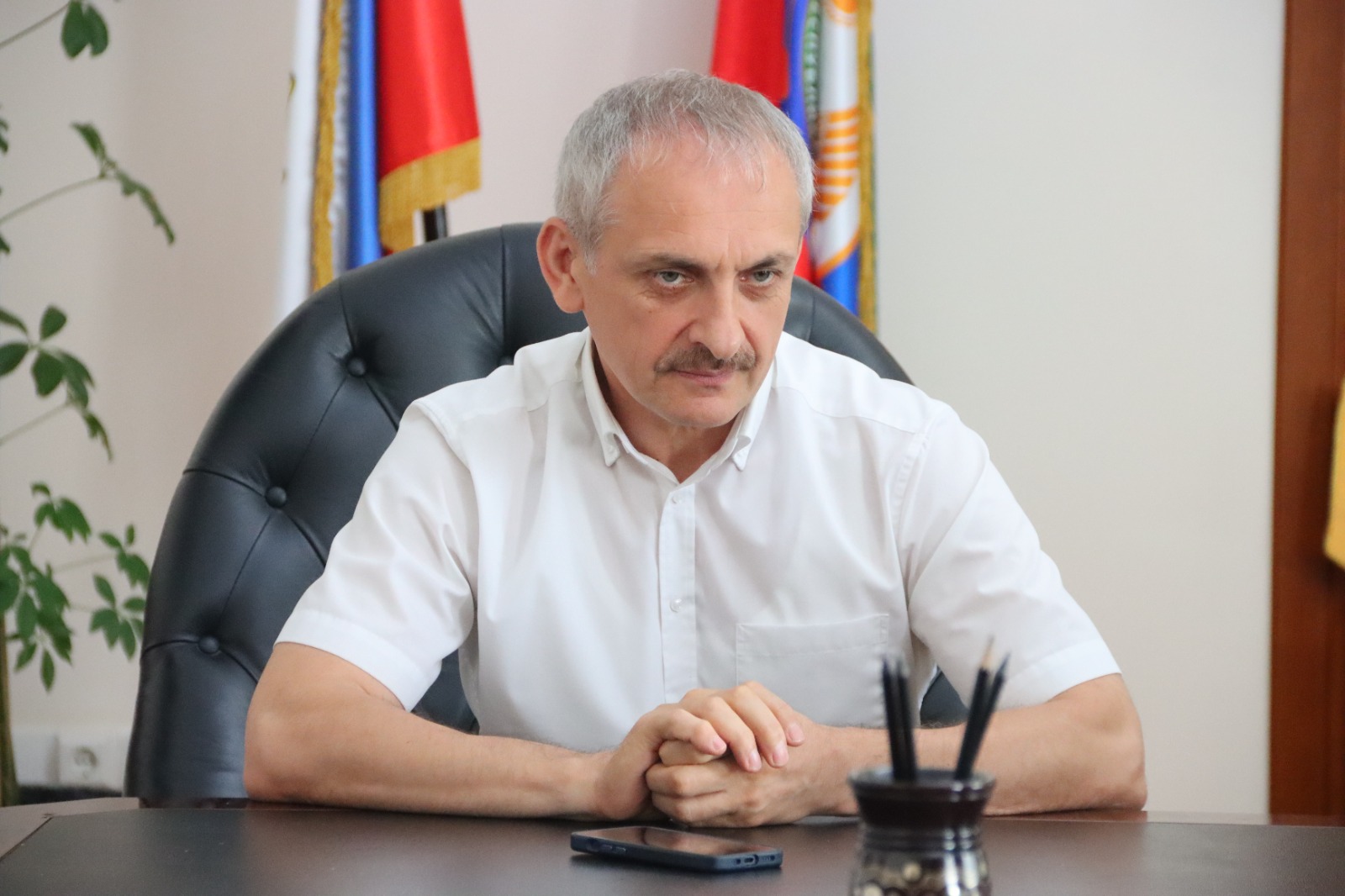 Энрик Муслимов вручил награды победителям летних курсов при Центральной Джума-мечети г. Махачкалы